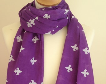 Fleur de Lis scarf in purple - purple white scarf -  Fleur de Lys scarf in purple - unisex purple scarf - in 100% cotton