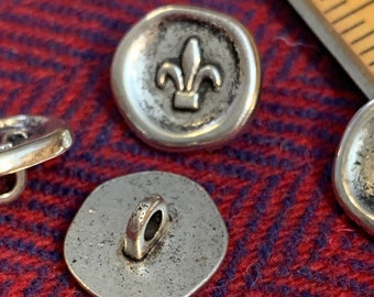 15 mm silver color metal shank button with fleur-de-lis, set of 10