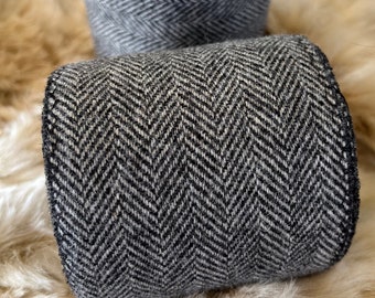 Winingas - Viking - Norse - Anglo-Saxon Leg Wraps charcoal black white woven herringbone