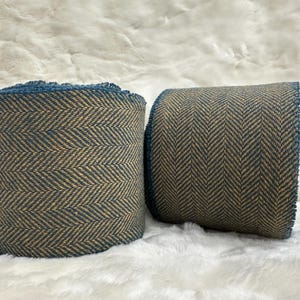 XL Winingas Viking Norse Anglo-Saxon Leg Wraps 5 yards teal and gold wool