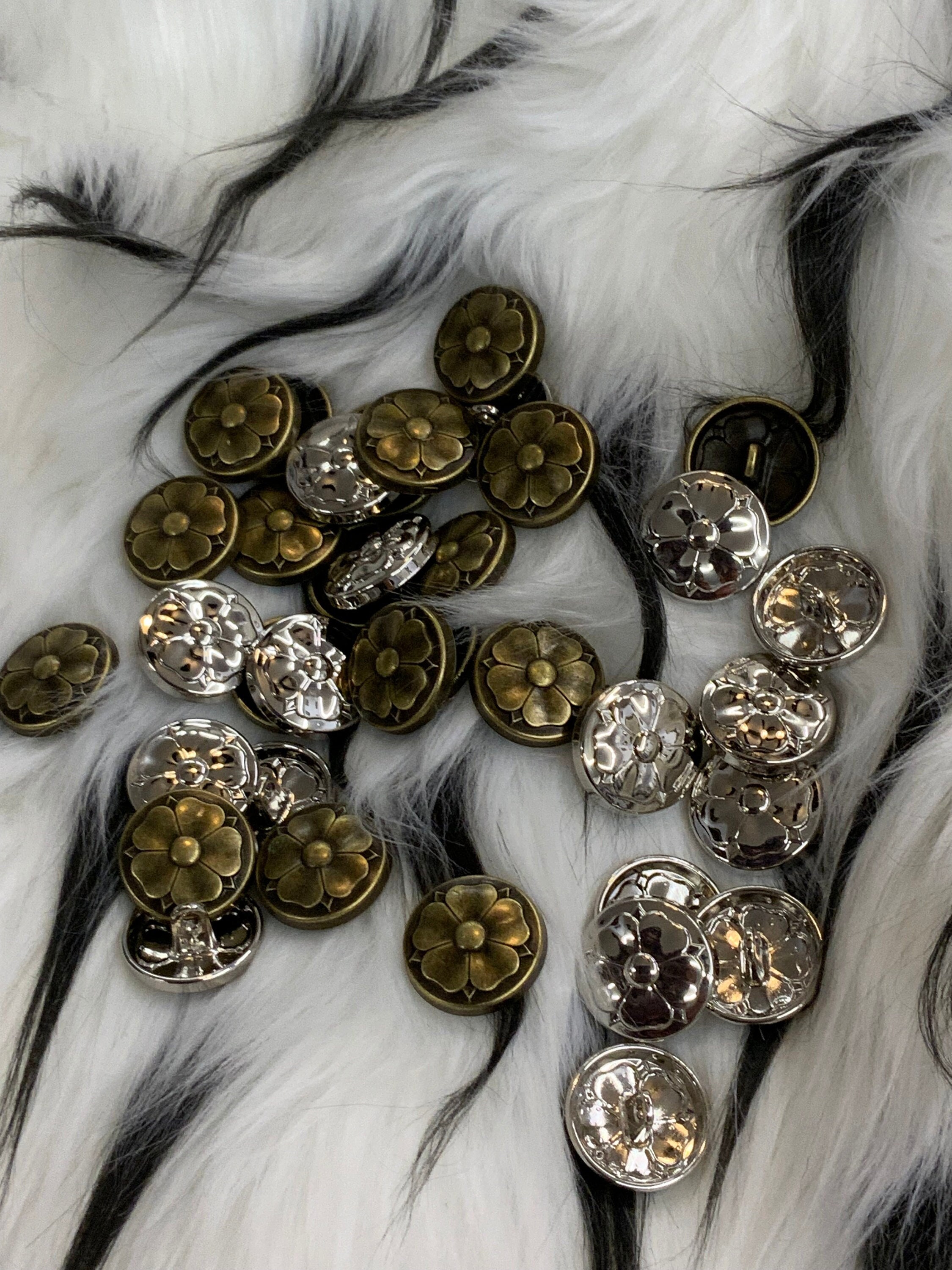 Heraldic Rose Buttons (SCA Rose Button - Not Tudor Roses