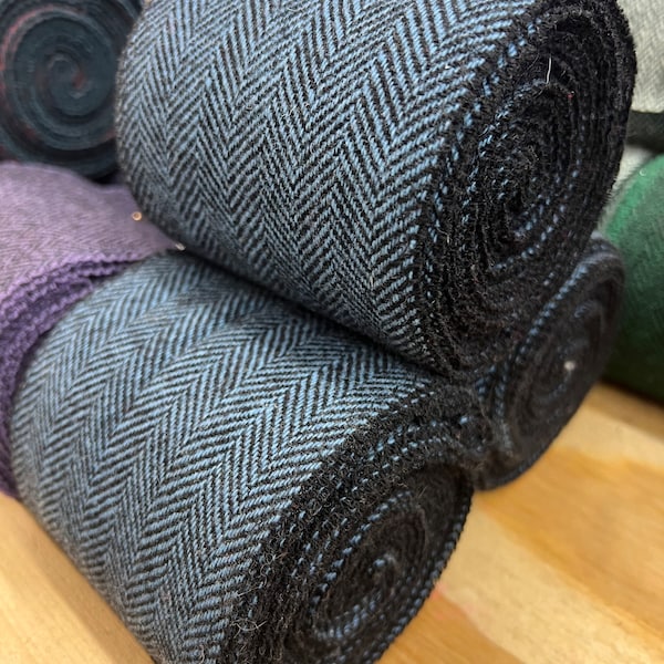 Winingas - Viking - Norse - Anglo-Saxon Leg Wraps deep teal blue and black