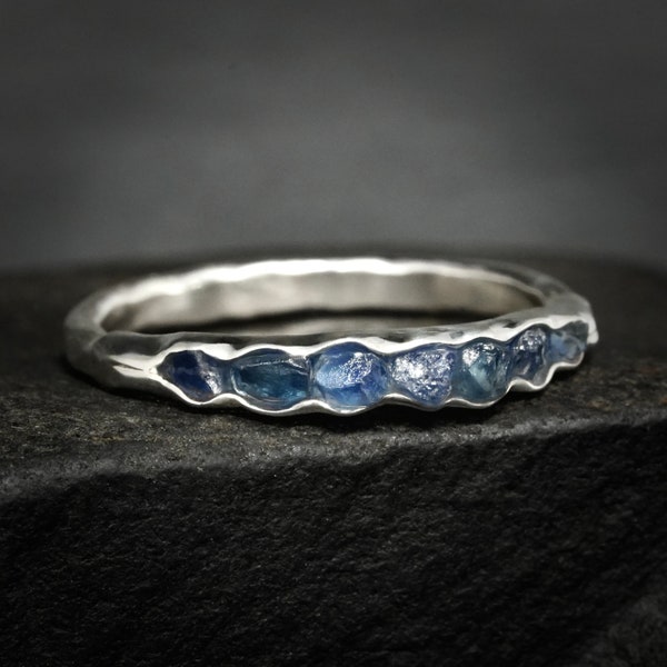 Raw Sapphire Ring. Rough Uncut Unique Alternative Blue Gemstone Sapphire September Birthstone Wedding Band Ring. Gift for Her. Gift for Mom