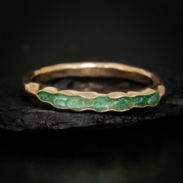 Raw Emerald Ring. Organic Rustic Alternative Natural Unique Raw Rough Uncut Light Green Emerald Gemstone Crystal Bezel Set Wedding Band Ring