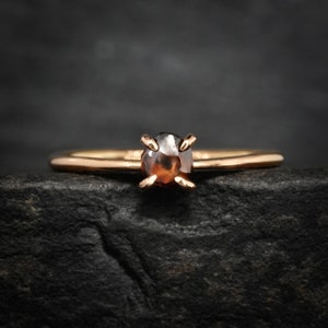 SOFORT LIEFERBAR Diamant Ring. US Größe 5.75. 18k Rose Gold Rough Raw Uncut natürliche Braun Salz und Pfeffer Galaxy Diamant Kristall Verlobungsring
