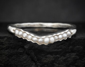 White Freshwater Pearl Wave Ring. Rustic Solid Gold or Silver Natural Pearl Stacking Everyday Chevron Band