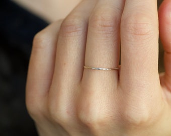 Extra Slim 1mm Slim Hammered Ring. Organic Rustic Hammered Textured Unique Slim Skinny Yellow Rose White Gold Silver Wedding Band Ring