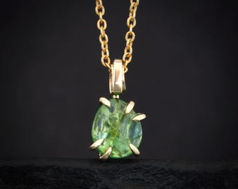 Emerald Necklace. RTS 14k Yellow Gold Pear Shape Emerald Green Gemstone Pendant Charm Necklace