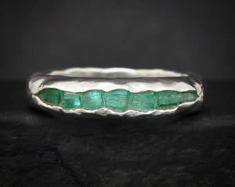 Emerald Crystal Ring. RTS 925 Sterling Silver Raw Natural Genuine Emerald Crystal Wedding Band Ring in US Size 6.75