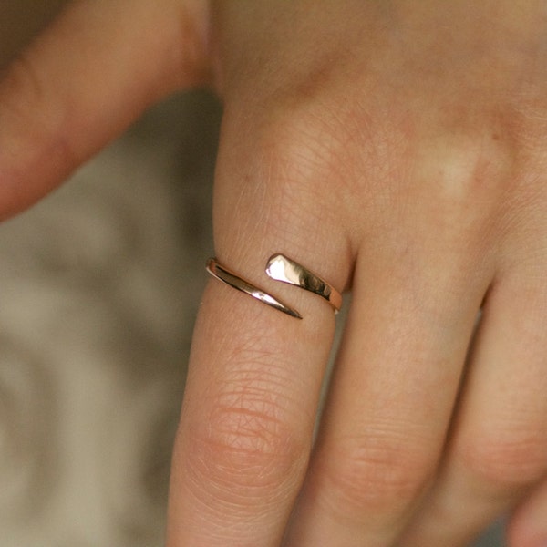 Adjustable Horseshoe Nail Ring. Organic Rustic Alternative Unique Textured Hammered Adjustable Yellow Rose White Gold Silver Wedding Band