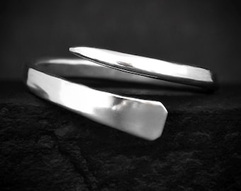 Adjustable Horseshoe Nail Ring. Organic Rustic Alternative Unique Textured Hammered Adjustable Yellow Rose White Gold Silver Wedding Band