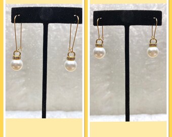 Lovely Drop Classic White Acrylic Charm Pearl w/Crystal Rhinestones on Gold Plated Ear Wires/Mother's Day/Easter/Graduation/Birthday