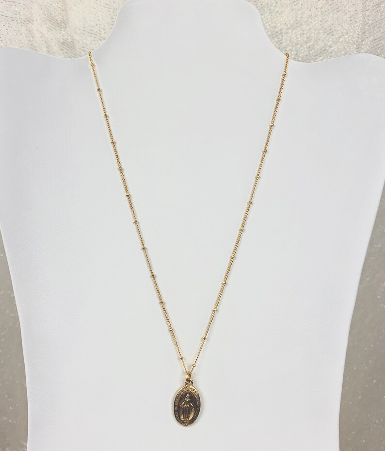 Beautiful Gold Plated Oval Framed Miraculous Medallion of Jesus Religious Charm on 18K Gold Plated 16 18 or 24 Satellite ChainFaith