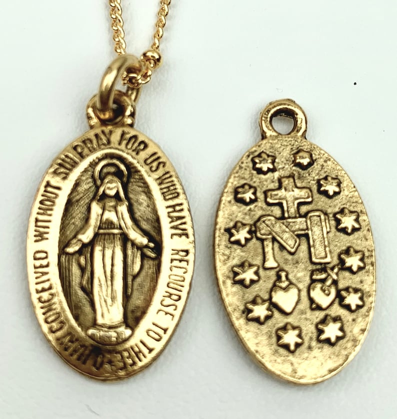 Beautiful Gold Plated Oval Framed Miraculous Medallion of Jesus Religious Charm on 18K Gold Plated 16 18 or 24 Satellite ChainFaith