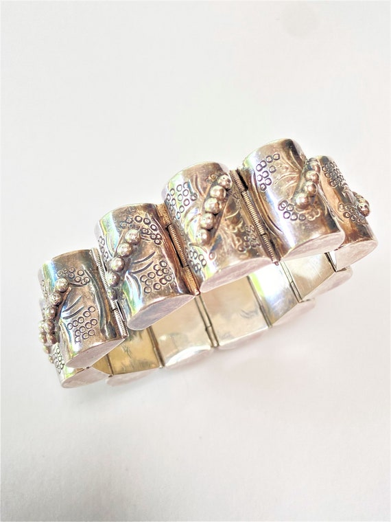 Vintage Sterling Silver Hinged Domed Bracelet: Mex