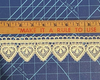 Vintage Lace Heart Trim: 3 Yards