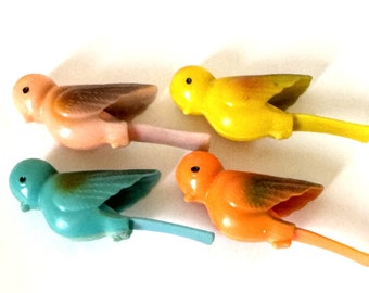 4 Vintage Bird Clothes Pins