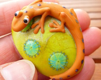 1 GECKO - Schwerpunkt-Perle-Handwerker Glasperle. Handgefertigt von deutschen Glaskünstlerin Sabine Frank