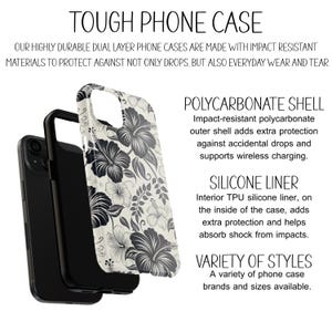 Puede incluir: Funda de tel&eacute;fono negra con un dise&ntilde;o floral en blanco y negro. La imagen muestra la construcci&oacute;n de doble capa, con una carcasa de policarbonato y un forro de silicona. El texto dice "TOUGH PHONE CASE".