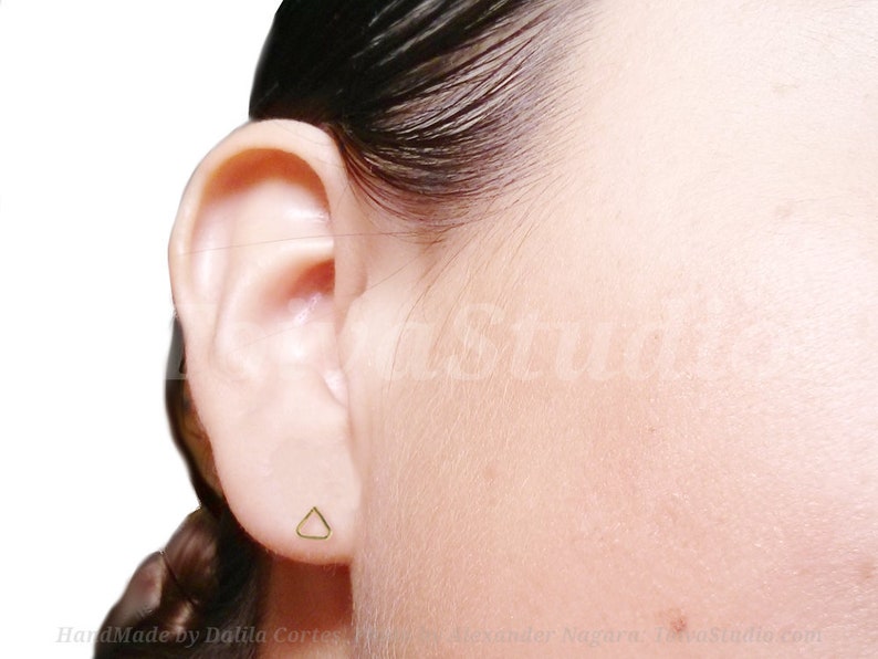 Minimalist earrings Gold earring Stud Geometric Jewelry Triangle Earrings gold triangle earrings 14k Gold Studs Triangle Studs triangle
