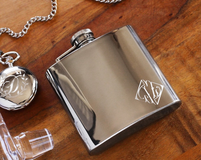 Engraved Silver Flask Graduation Gift, Groomsmen Personalized Flask, Custom Monogram Flask Gift for Groom, Minimalist Flask, Gift for Him