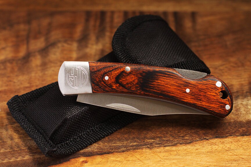 SET OF 12 Engraved Pocket Knives Groomsmen Personalized Knife