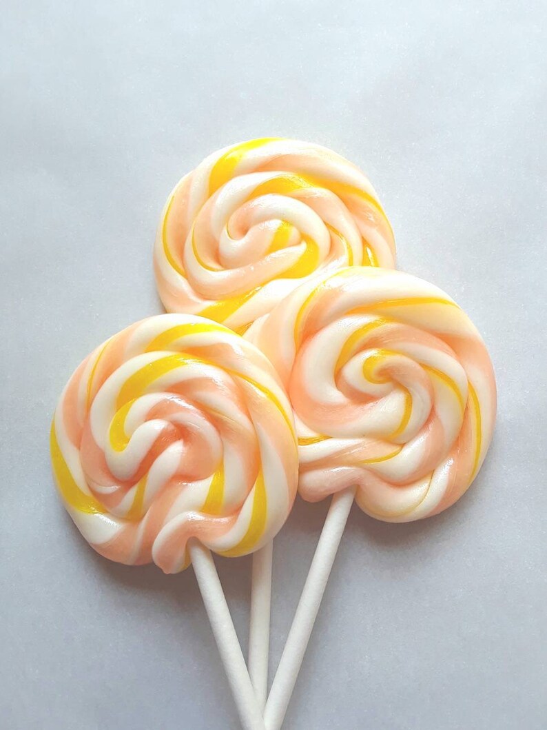 10 Hand Swirled Candy Lollipops, Twirly Lollies, Grapefruit Flavor, 2