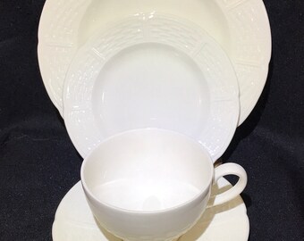 Wedgwood Willow Weave set of 4 Lucheon Place Setting