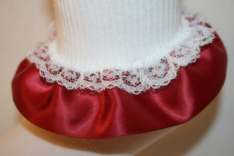 Girls White Nylon-Cotton Bobby Socks with Burgundy Satin /& White Lace Ruffle Robin by Socks For A Princess