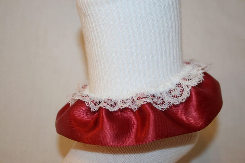 Girls White Nylon-Cotton Bobby Socks with Burgundy Satin /& White Lace Ruffle Robin by Socks For A Princess