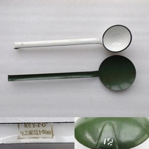 Vintage UdSSR Emaille Sieb, Vintage Sieb mit Bakelit-Griff, Küchenwerkzeuge, ausgezeichnet, kostenloser weltweiter Versand