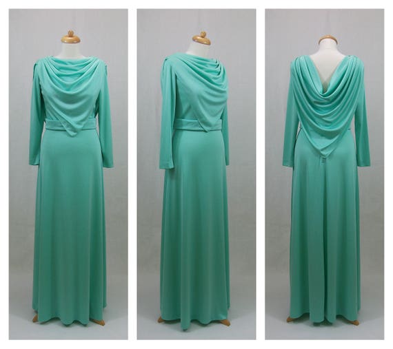 Vintage Dress 70s. Mint green dress. Green water d