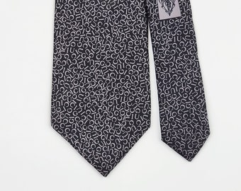 Authentic GUCCI TIE Gucci Letter on Black Silk Necktie