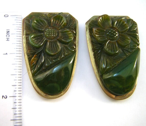 Matching Pair of Carved, Mottled Green Bakelite D… - image 2