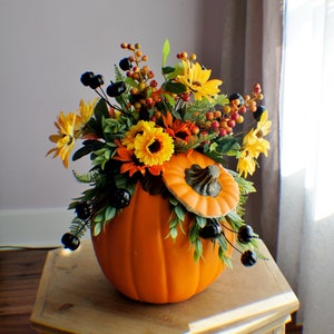 Silk flower arrangement, Pumpkin Arrangement, Fall Floral, Thanksgiving Centerpiece Fall Centerpiece, Farmhouse decor