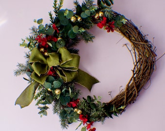 Christmas Wreath, Eucalyptus Wreath, Door Wreath, Mantel Wreath, Farmhouse Wreath, Housewarming Gift, Winter Wreath, Ready to Ship