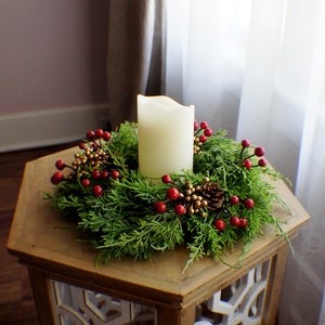 Bauernhaus-Weihnachtsgesteck, Winter-Mittelstück, Tischdekoration, Weihnachtsgesteck, Wacholderbeeren, versandfertig