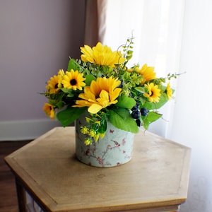 RTS Sunflower arrangement, Sunflower and Berries Arrangement, Summer Arrangement, Thanksgiving, Fall Gift, Mothers Day, Housewarming Gift