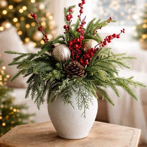 LIQUIDACIÓN Arreglo navideño estilo granja, listo para enviar, arreglo navideño, arreglo rojo, pino, centro de mesa, regalo de Navidad