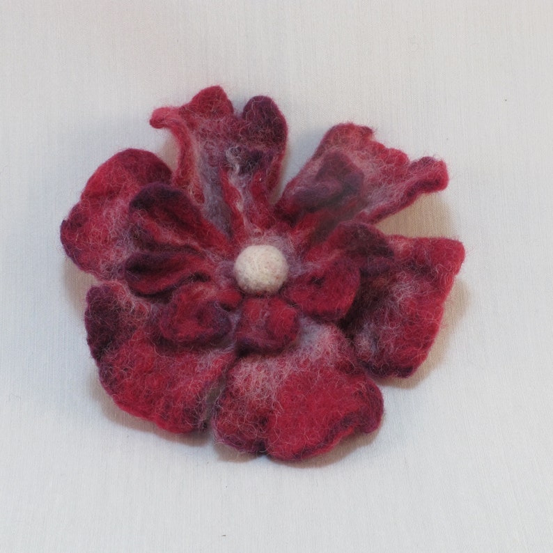 Red and White Flower Brooch, Felted Flower Brooch, Wool Jewelry image 2