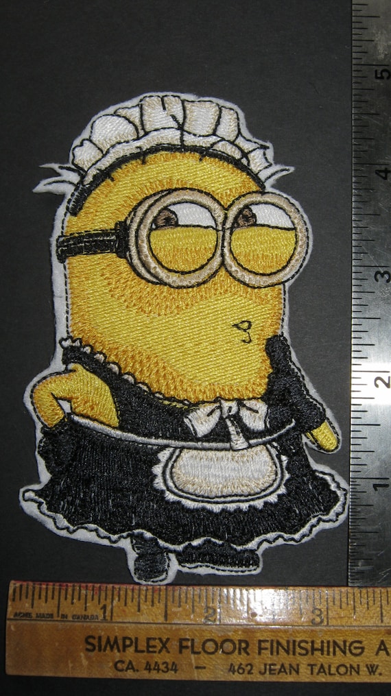 EMBROIDERED PATCH SEW IRON ON DESPICABLE ME MINION HALLOWEEN GHOST BOO