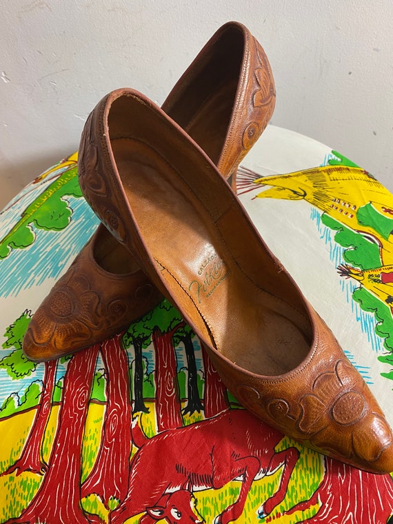 Vintage Tooled Leather Pumps