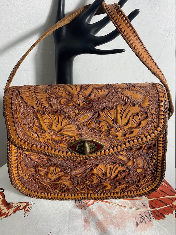 Vintage tooled leather purse Gem