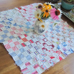 Quilt TOP PIECE - Adorable Vintage Multicolored Feedsack and White One Patch Quilt TOP Piece 23.5X 23"