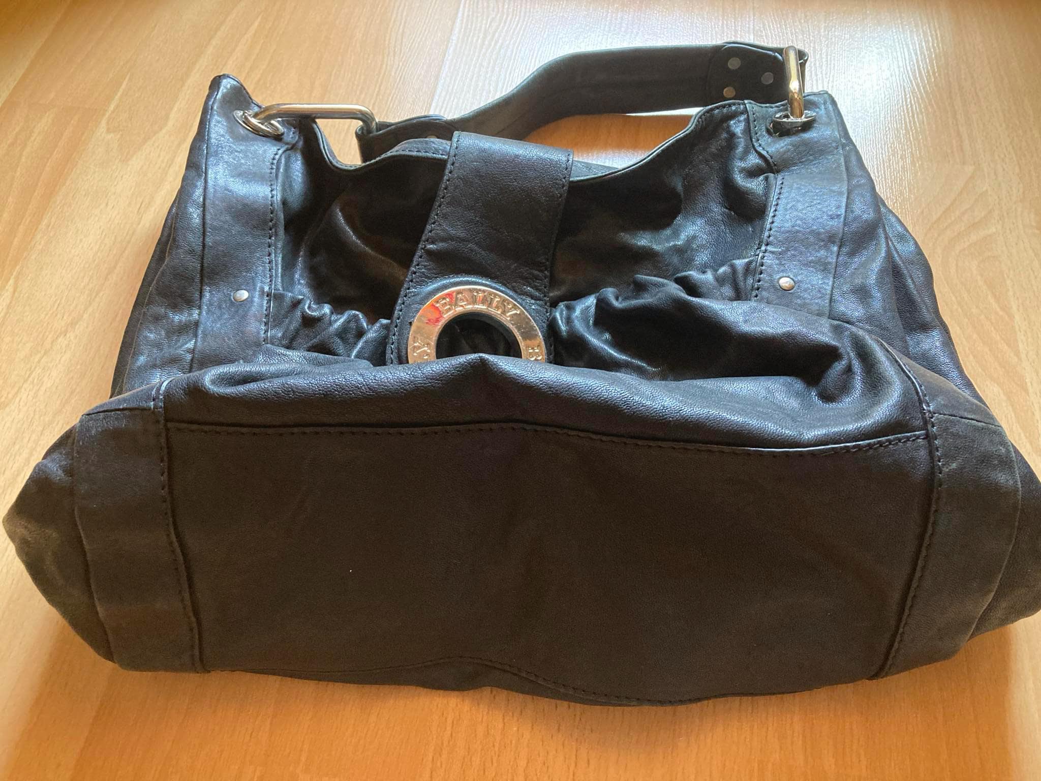 Authentic Vintage Bally Leather Shoulder Bag in Black, Designer 