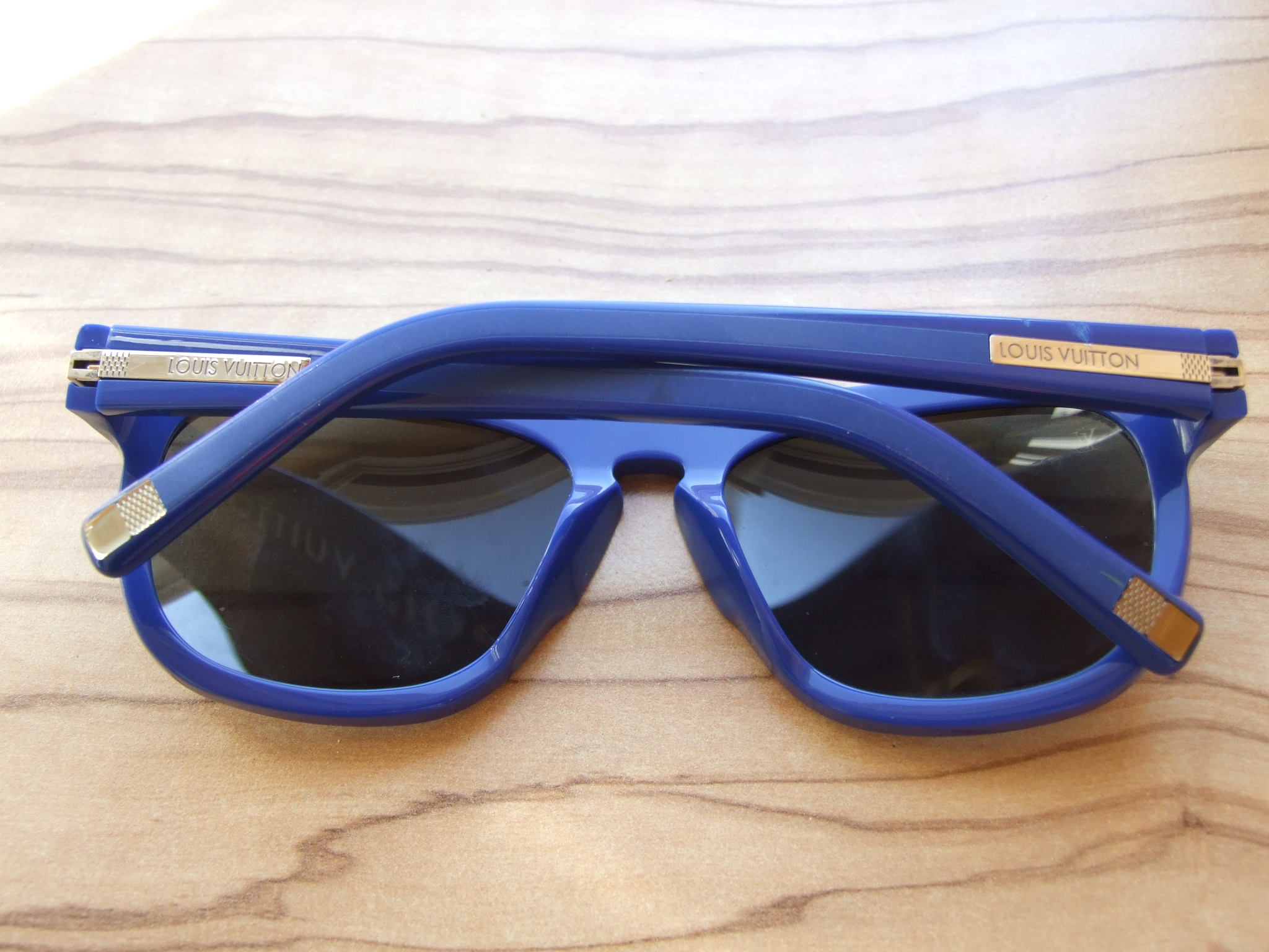 Designer LOUIS VUITTON Possession Sunglasses Z0563W Blue Plastic Frames ...