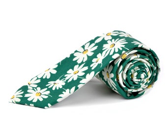 Green Daisy Necktie - Daisy Mens TIe - Daisy Print Tie - Daisy pattern tie - Daisy neckties weddings - Cotton Daisy Necktie