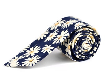 Navy Daisy Necktie - Daisy Mens TIe - Daisy Print Tie - Daisy pattern tie - Daisy neckties weddings - Cotton Daisy Necktie