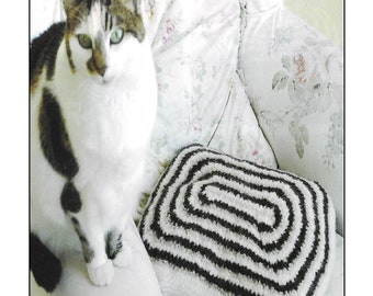 Home Pet Cat Cushion Pillow Knitting Pattern PDF Download (H93)