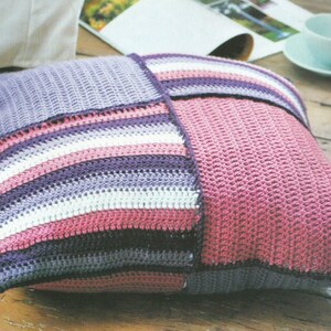 Instant Download - PDF- 4 Panel Cushion Crochet Pattern (H22)